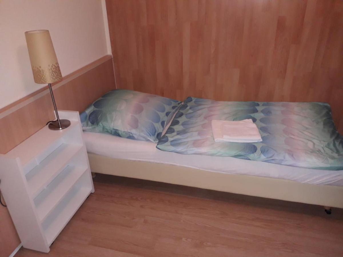 City Boardinghouse 阿尔斯多夫 外观 照片